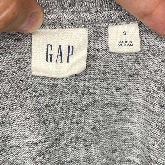 GAP Softspun Gray Marl Cold Shoulder Top Size Small - Picture 5 of 6